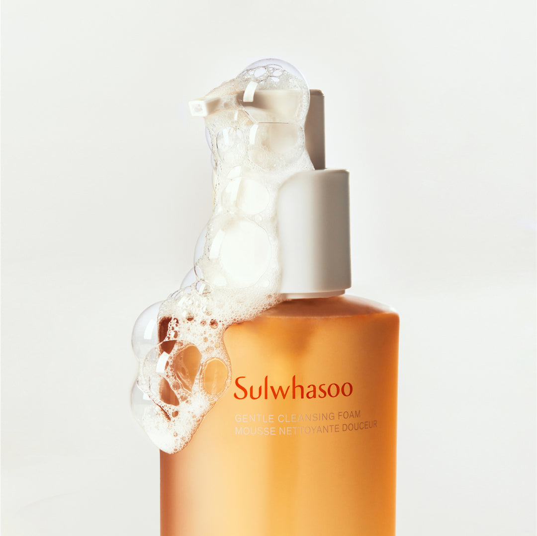 Sulwhasoo Gentle Cleansing Foam, Facial Cleanser, product foaming from bottle