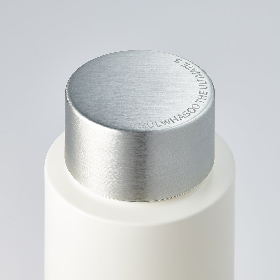 Sulwhasoo The Ultimate S Enriched Water,close up of bottle cap