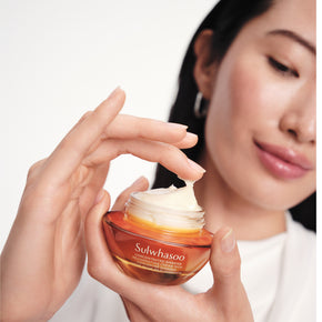 Concentrated Ginseng Rejuvenating Cream Rich, korean cream,  beauty model shot