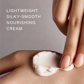 Sulwhasoo The Ultimate S Heritage Set, cream texture shot