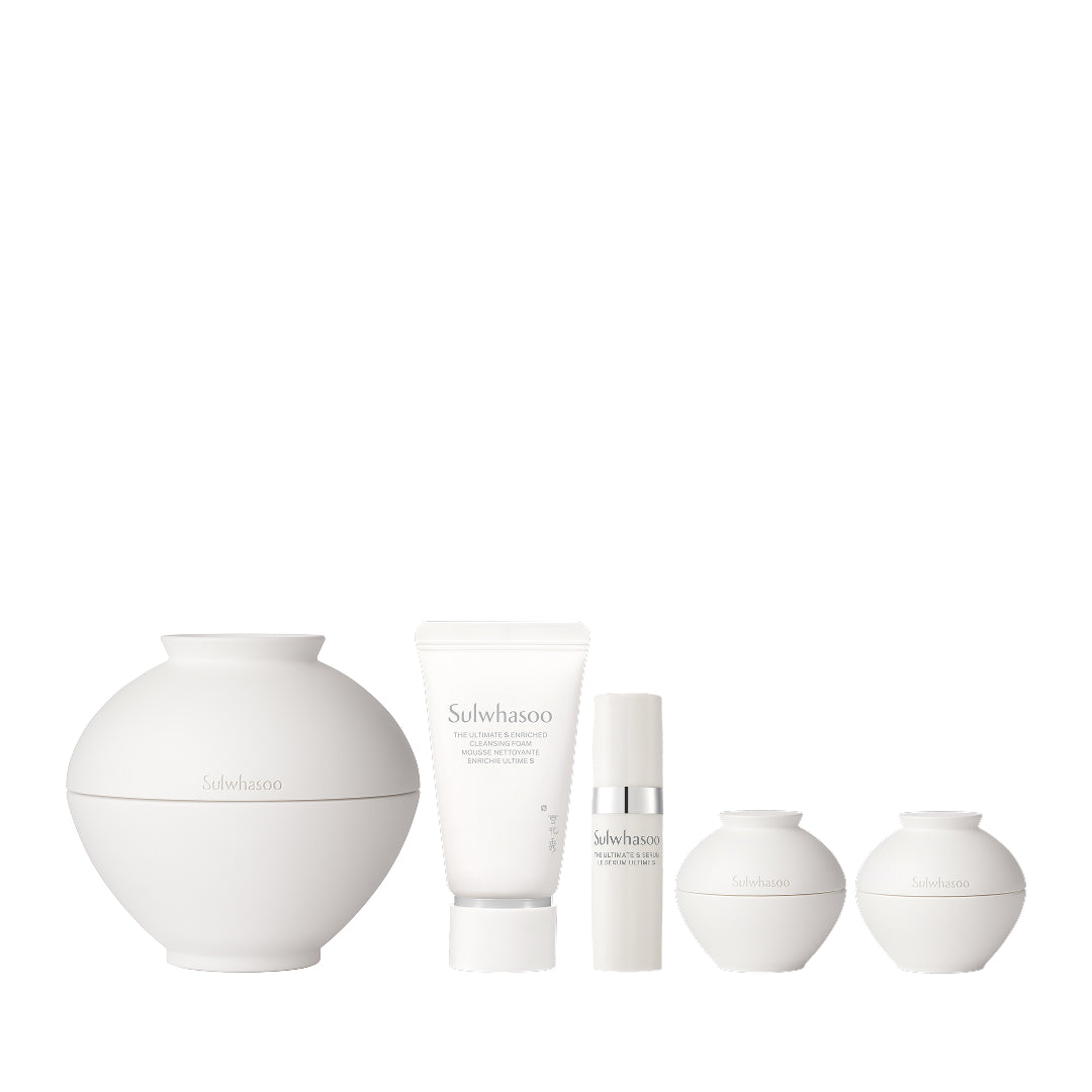 inner components of The Ultimate S Heritage Set on white background