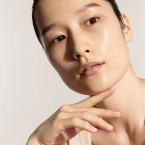 Concentrated Ginseng Renewing Cream, korean cream, beauty model shot